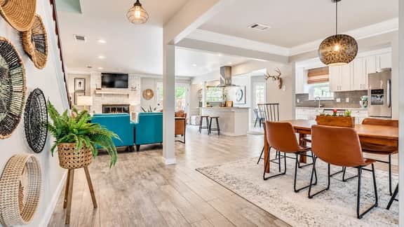 Private Dallas Resort - Pool & Hot Tub - Game Room - BBQ - Pool Table - Workspaces - Image 3